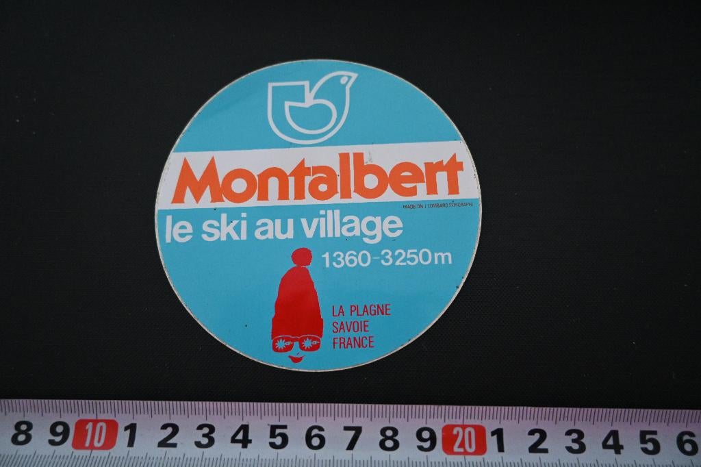 sticker montalbert le ski au village la plagne savoie france, Ophalen, Zo goed als nieuw