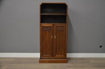 Art Deco kastje beschikbaar voor biedingen