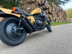 Honda Supermagna 700cc Custom - Black on Gold, Motoren, 700 cc, Cardan-aandrijving, 4 cilinders, Particulier