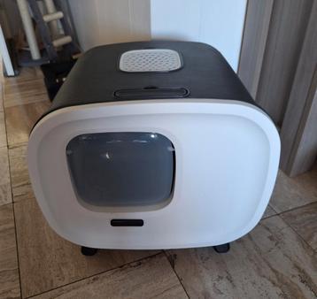 Luxe kattenbak beschikbaar voor biedingen