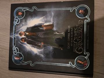The crimes of grindewald film boek. beschikbaar voor biedingen