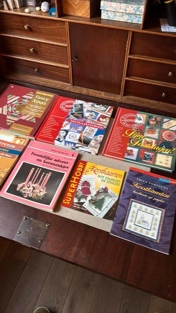 Kerstkaarten maken- decoreren voor kerst en kerst stukjes beschikbaar voor biedingen