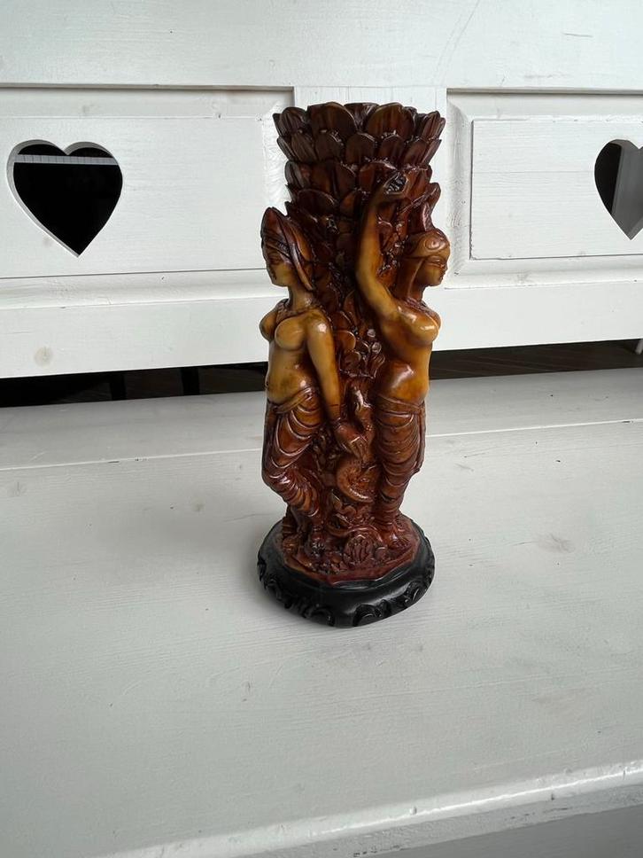 Vintage vaas uit hars/ resin met vruchtbaarheidsgodin, Huis en Inrichting, Woonaccessoires | Vazen, Gebruikt, Overige kleuren