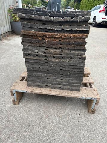 Rubber tegels 23 stuks beschikbaar voor biedingen