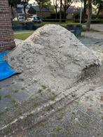 Drie kuub ophoog zand over, Tuin en Terras, Zand, Ophalen, Zo goed als nieuw