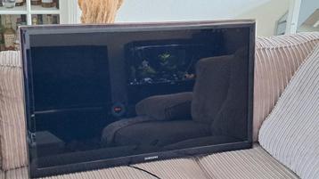 Samsung tv te koop gaat alleen maar aan en uit. beschikbaar voor biedingen