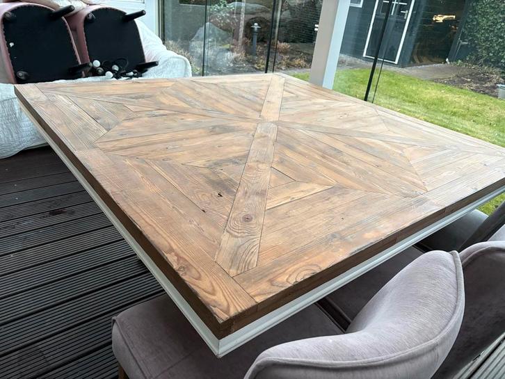 Klassieke vierkante tafel 150x150 cm, Huis en Inrichting, Tafels | Eettafels, Gebruikt, 150 tot 200 cm, Vijf personen of meer