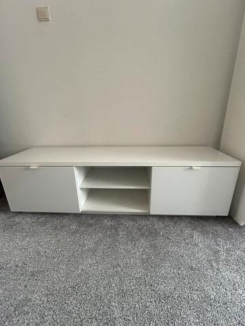 tv kast (IKEA)