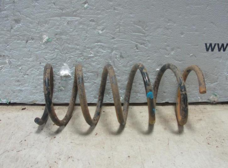 Schroefveer Achter Ford Ka II 2012 2xblauw1xgeel, Auto-onderdelen, Ophanging en Onderstel, Ford, Gebruikt