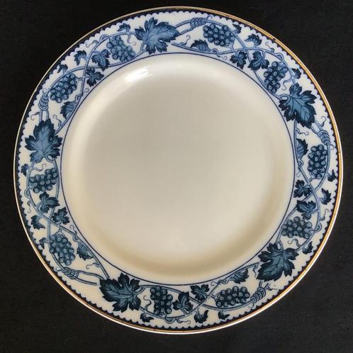 Ontbijtbord Double Phoenix Ironstone - druif - bord, Antiek en Kunst, Antiek | Servies los, Ophalen of Verzenden