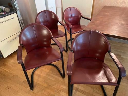 4 Bordeaux Rode Leren Stoelen met Stalen Frame, Huis en Inrichting, Stoelen, Gebruikt, Vier, Leer, Metaal, Rood, Ophalen