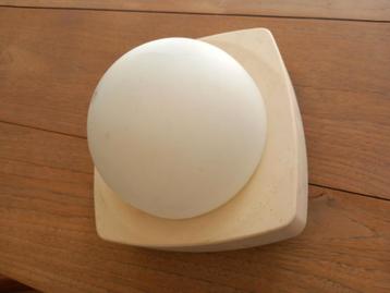 Plafondlamp beschikbaar voor biedingen