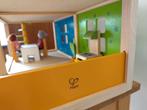 Hape Houten Poppenhuis met Accessoires (nieuwprijs ~€230), Kinderen en Baby's, Speelgoed | Poppenhuizen, Ophalen of Verzenden