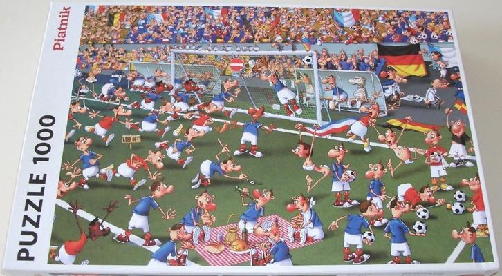Puzzel *** SOCCER FRANCE & GERMANY *** 1000 stukjes, Hobby en Vrije tijd, Denksport en Puzzels, Zo goed als nieuw, Legpuzzel, 500 t/m 1500 stukjes