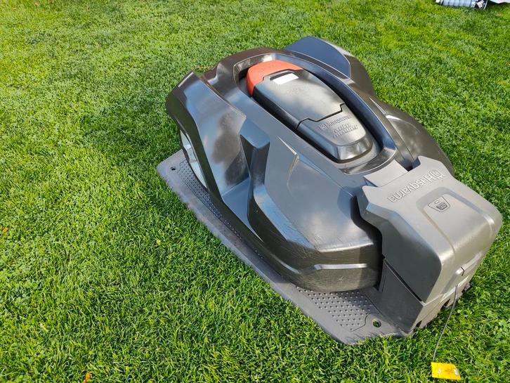 Husqvarna Automower 430x - Najaarsopruiming!, Tuin en Terras, Robotmaaiers, Gebruikt, 20 tot 25 cm, Ophalen of Verzenden