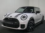 MINI Hatchback Cooper S Automaat / JCW / Pakket M / 18 inch, 1998 cc, Stof, 4 cilinders, 4 stoelen