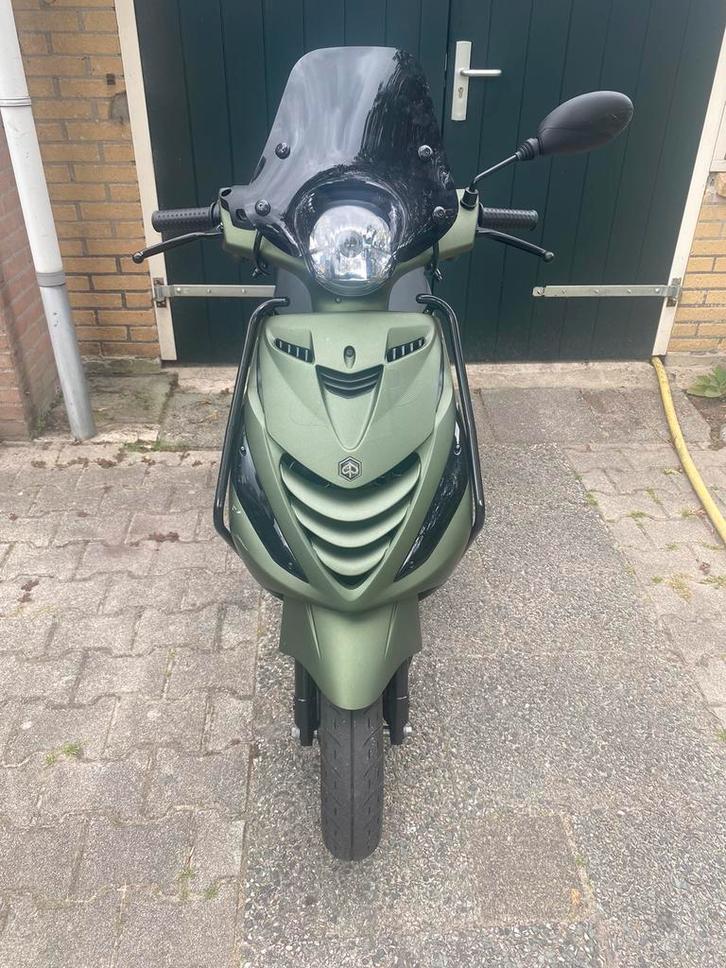 Piaggio zip iget  zo goed als nieuw, Fietsen en Brommers, Scooters | Piaggio, Zo goed als nieuw, Zip, Maximaal 45 km/u, Benzine