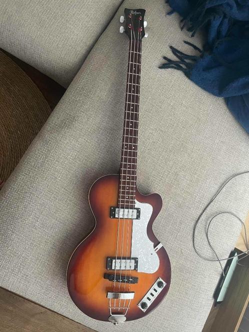 Hofner Club Bass, Muziek en Instrumenten, Snaarinstrumenten | Gitaren | Bas, Zo goed als nieuw, Elektrisch, Ophalen