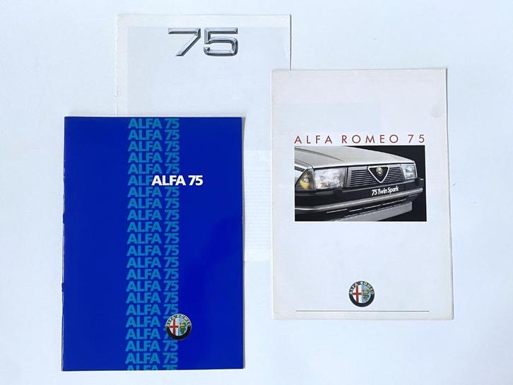 Alfa Romeo 75 – 3 brochures, Boeken, Auto's | Folders en Tijdschriften, Gelezen, Overige merken, Verzenden