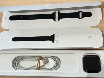 Apple Watch series 6 44mm space gray alu black + GPS beschikbaar voor biedingen