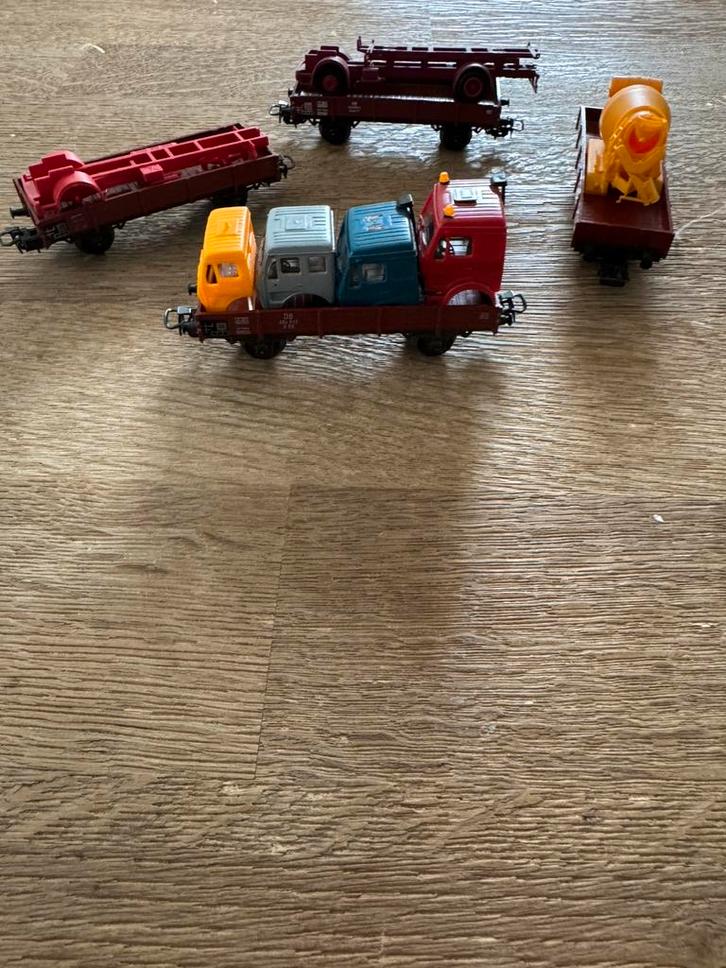 Märklin 4 wagons met lading. HO wisselstroom, Hobby en Vrije tijd, Modeltreinen | H0, Zo goed als nieuw, Wagon, Wisselstroom, Märklin