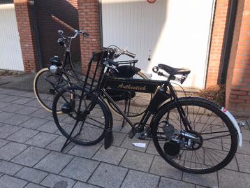 Twee Gazelle Fietsen met 5 hulpmotor Fiets onderdelen H63 beschikbaar voor biedingen