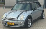 MİNİ COOPER 1.6 16V 115PK BJ2005 144DKM NAP GRİJS METALLIC, Auto's, Mini, Voorwielaandrijving, Stof, Zwart, 4 cilinders
