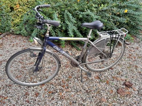 Heren fiets Giant met 27 versnellingen en kleine frame (49), Fietsen en Brommers, Fietsen | Heren | Herenfietsen, Zo goed als nieuw