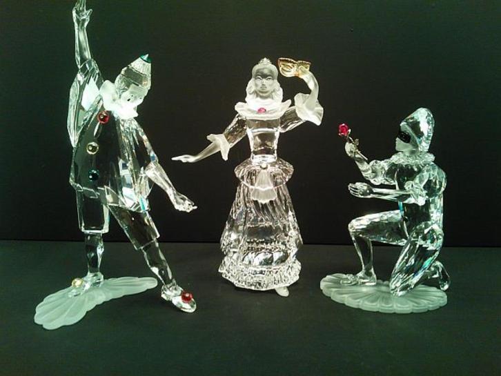 Swarovski jaarstukken Triologie Maskerade 1999-2001, Verzamelen, Swarovski, Zo goed als nieuw, Figuurtje, Ophalen of Verzenden