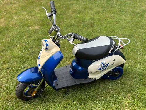 Nitro vespa roller Mini Elektrische Scooter met Buddyseat, Fietsen en Brommers, Scooters | Vespa, Gebruikt, Overige modellen, Maximaal 25 km/u