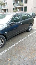 Alfa 156 1.8 TS SW 2004 Zwart, veer afgebroken, APK recent, Auto's, Voorwielaandrijving, 65 €/maand, 4 cilinders, 1290 kg