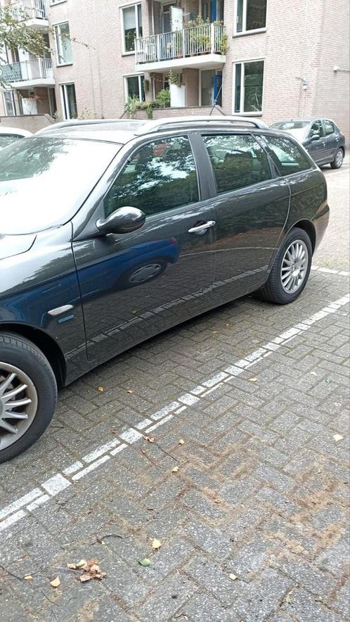 Alfa 156 1.8 TS SW 2004 Zwart, veer afgebroken, APK recent, Auto's, Alfa Romeo, Particulier, Benzine, E, Stationwagon, Handgeschakeld