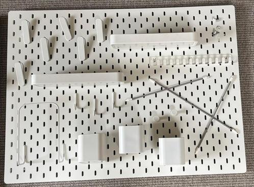 Skadis ikea 76x56 ophangbord wandbord zgan schapjes bakjes, Huis en Inrichting, Woonaccessoires | Memoborden, Zo goed als nieuw