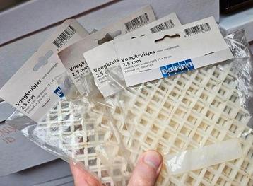 Voegkruisjes 2,5 millimeter voor tegels beschikbaar voor biedingen