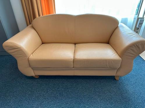 Lederen Tweezitsbank - Licht geel, Antiek en Kunst, Antiek | Meubels | Stoelen en Banken, Ophalen