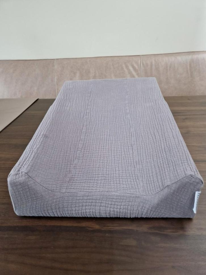 Moomu Verschoningskussen met Reflux Functie, Kinderen en Baby's, Badjes en Verzorging, Zo goed als nieuw, Aankleedkussen, Overige merken