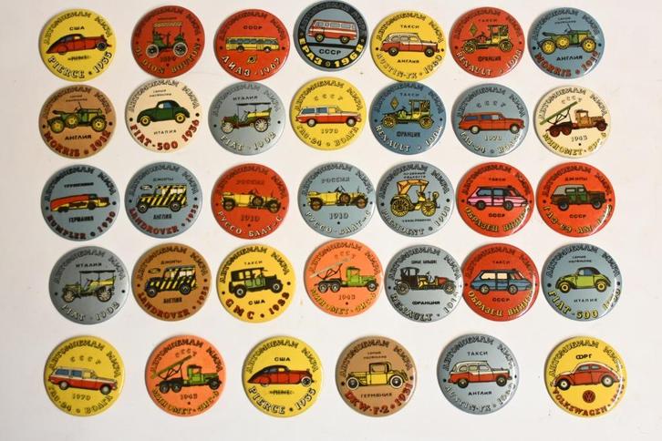 Armenië CCCP buttons auto afbeeldingen C53AP yerevan, Verzamelen, Automerken, Motoren en Formule 1, Zo goed als nieuw, Auto's