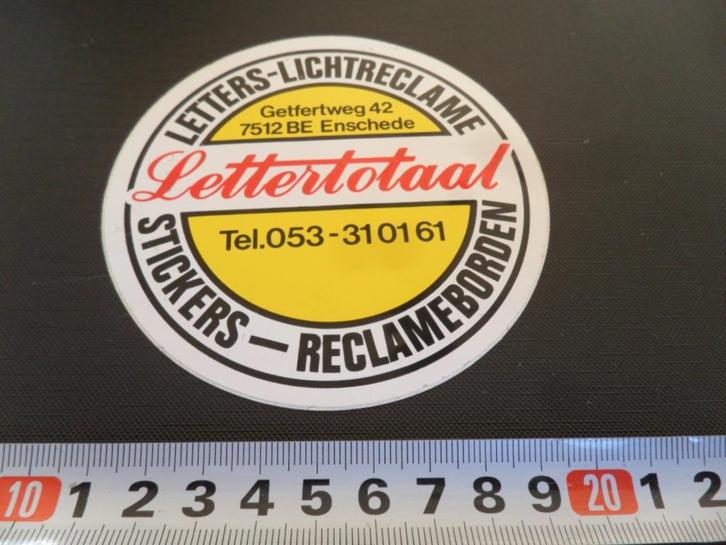 sticker Enschede LETTERTOTAAL  Getfertweg 42, Verzamelen, Stickers, Zo goed als nieuw, Ophalen