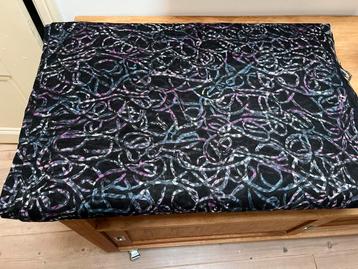 Nieuwe lap wollen stof - 8 meter lang beschikbaar voor biedingen