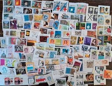 Leuke kilowaar met tabs en persoonlijke postzegels  beschikbaar voor biedingen