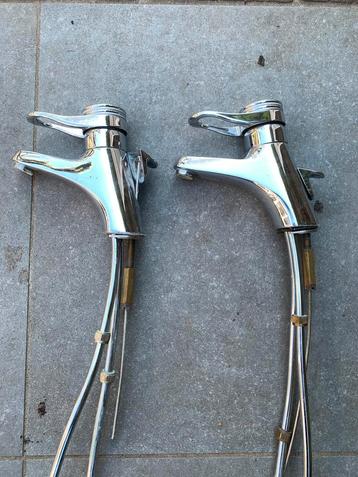 2 Grohe wastafel kranen beschikbaar voor biedingen