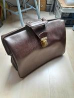 Vintage skai aktentas, Sieraden, Tassen en Uiterlijk, Koffers, Gebruikt, Minder dan 50 cm, Ophalen of Verzenden, Minder dan 35 cm
