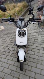 Niu uq1 te koop, Fietsen en Brommers, Snorfietsen en Snorscooters, Ophalen, Zo goed als nieuw, Elektrisch, Overige merken