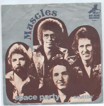 The Muscles- Space Party beschikbaar voor biedingen