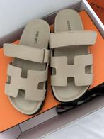 Hermes Chypre slippers, Kleding | Dames, Beige, Ophalen of Verzenden, Zo goed als nieuw