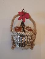 oude kerstbal, Victoriaans, mandje met bloemen, pijpenveger, Ophalen of Verzenden