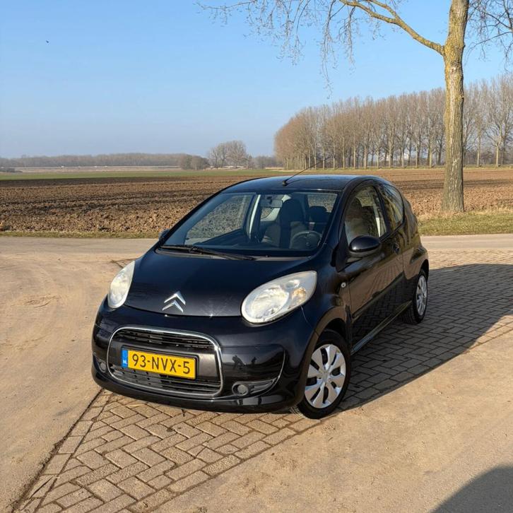 Citroën C1- 3-deurs - 2010 – zwart – lage kilometerstand, Auto's, Citroën, Particulier, C1, Airconditioning, Elektrische ramen
