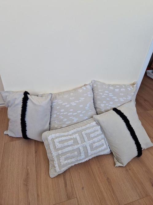5 kussens van Palais, Huis en Inrichting, Woonaccessoires | Kussens, Zo goed als nieuw, Vierkant, Ophalen