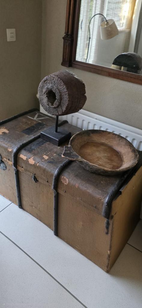 Oude houten olijfschaal, Ophalen