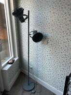 Staande lamp, Huis en Inrichting, Lampen | Vloerlampen, Ophalen, Zo goed als nieuw, Metaal, 150 tot 200 cm